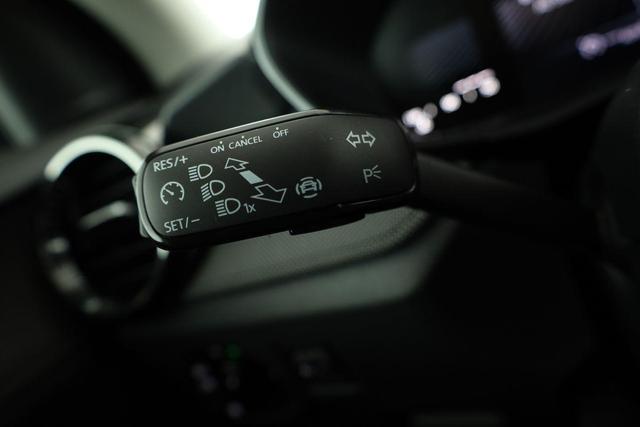 Skoda Fabia Selection 1.0 TSI Selection, Tempomat, Ladeboden, Park, Winterpaket, SmartLink, 4-J Garantie 