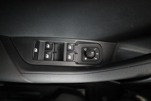 Skoda Karoq Sportline 1.5 TSI DSG Sportline, AHK, Navi, Matrix, Side, el. Klappe, Winter, 5 J.-Garantie 