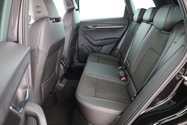 Skoda Karoq Sportline 1.5 TSI DSG Sportline, AHK, Navi, Matrix, Side, el. Klappe, Winter, 5 J.-Garantie 