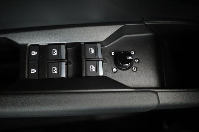 Audi Q4 Sportback e-tron 45 S-LINE quattro, AHK, Navi, Matrix, Komfort, Side, Kamera, el. Klappe, Winter, 20-Zoll 