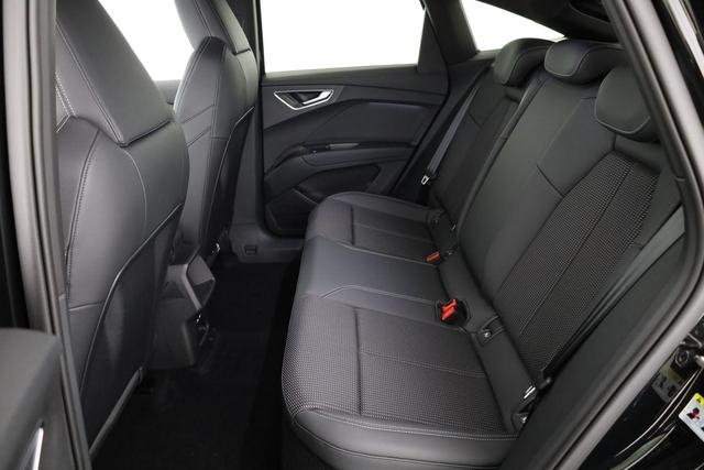 Audi Q4 Sportback e-tron 45 S-LINE quattro, AHK, Navi, Matrix, Komfort, Side, Kamera, el. Klappe, Winter, 20-Zoll 
