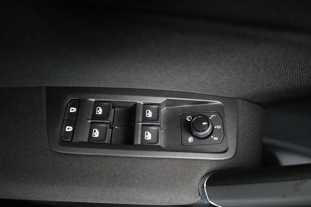 Volkswagen Touran Comfortline BMT/Start-Stopp 1.5 TSI DSG Comfortline, Navi, Side, Kamera, Winter, 17-Zoll, sofort, 3.J-Garantie 