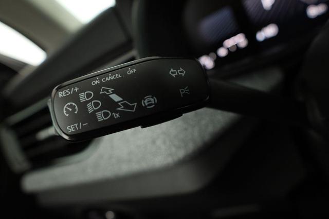 Skoda Kamiq Selection 1.0 TSI DSG Selection, AHK, Matrix, Kamera, Ladeboden, Winter, 16-Zoll 