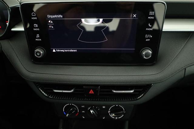 Skoda Fabia Selection 1.0 TSI Selection, AHK, Tempomat, Ladeboden, Park, Winterpaket, SmartLink, 4-J Garantie 