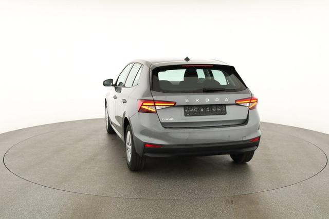 Skoda Fabia Selection 1.0 TSI Selection, AHK, Tempomat, Ladeboden, Park, Winterpaket, SmartLink, 4-J Garantie 