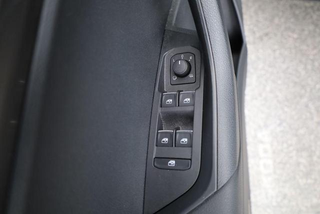 Skoda Karoq Style 1.5 TSI DSG Style, LED, ACC, Kamera, Winter, el. Klappe, Ladeboden 