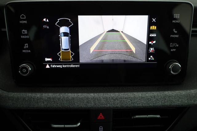 Skoda Kamiq Selection 1.0 TSI DSG Selection, AHK, Matrix, Kamera, Ladeboden, Winter, 16-Zoll 