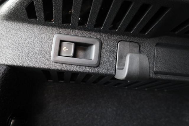 Skoda Kamiq Selection 1.0 TSI DSG Selection, AHK, Matrix, Kamera, Ladeboden, Winter, 16-Zoll 