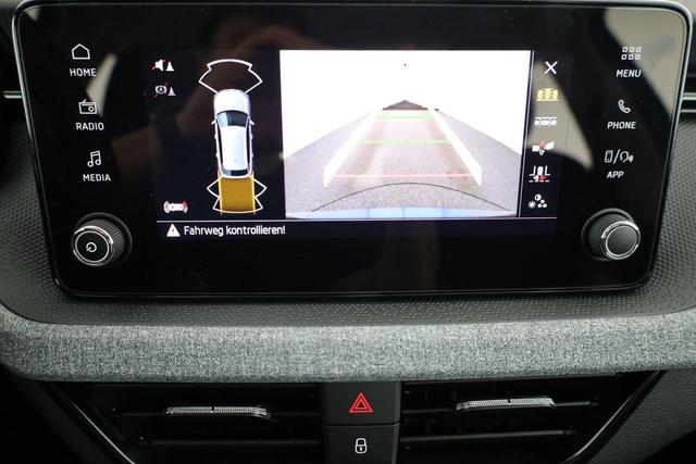 Skoda Kamiq Selection 1.5 TSI DSG Selection, LED, Kamera, Ladeboden, Winter 