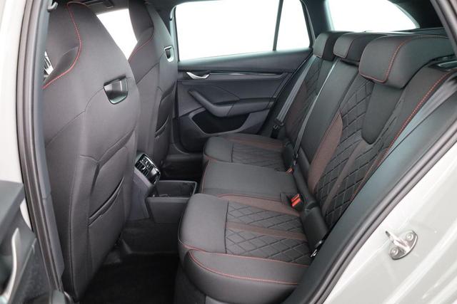 Skoda Octavia Combi 2.0 TSI 195 kW RS DSG, Standheizung, AHK, Navi, Matrix, Side, Winter, 5 J.-Garantie 