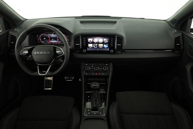 Skoda Karoq Sportline 1.5 TSI DSG Sportline, Pano, AHK, Navi, Matrix, Side, Winter, 5 J.-Garantie 