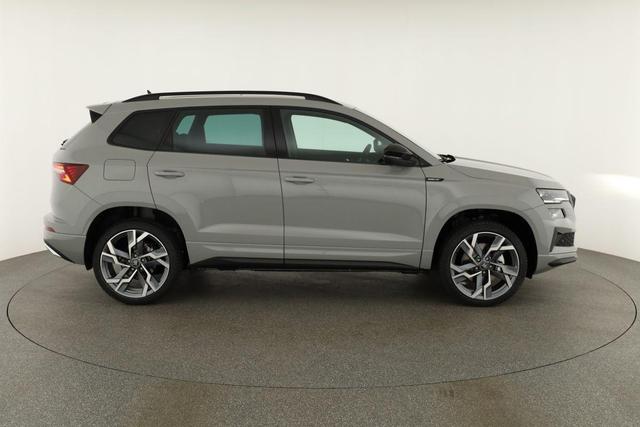 Skoda Karoq Sportline 1.5 TSI DSG Sportline, Pano, AHK, Navi, Matrix, Side, Winter, 5 J.-Garantie 