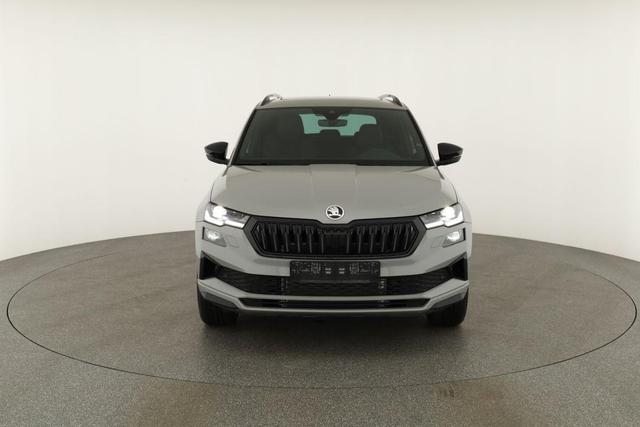 Skoda Karoq Sportline 1.5 TSI DSG Sportline, Pano, AHK, Navi, Matrix, Side, Winter, 5 J.-Garantie 
