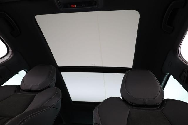 Skoda Karoq Sportline 4x4 2.0 TSI DSG Sportline, Pano, AHK, Navi, Matrix, Side, Winter, 5 J.-Garantie 