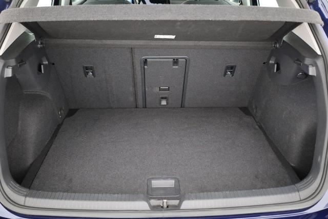Volkswagen Golf LIFE 1.5 TSI Life, LED, ACC, Kamera, 17-Zoll, 1. Hand 