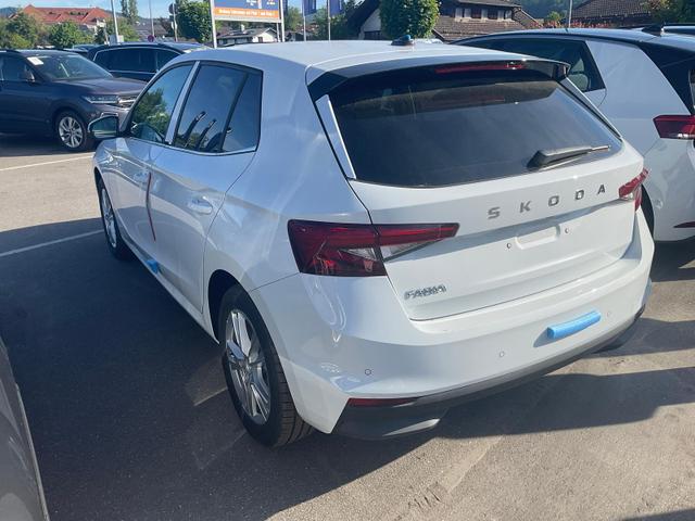 Skoda Fabia Selection 1.0 TSI DSG Selection, LED, Kamera, Side, ACC, Winter, Ladeboden, sofort 