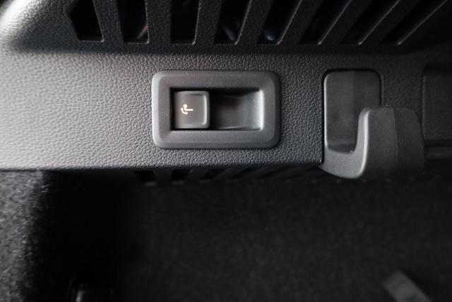Skoda Kamiq Selection 1.5 TSI DSG Selection, AHK, LED, Kamera, Ladeboden, Winter 