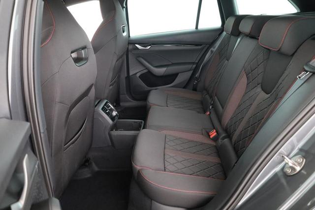 Skoda Octavia Combi 2.0 TSI 195 kW RS DSG, Pano, Standheizung, AHK, Navi, Matrix, Canton, Side, Winter, 5 J.-Garantie 