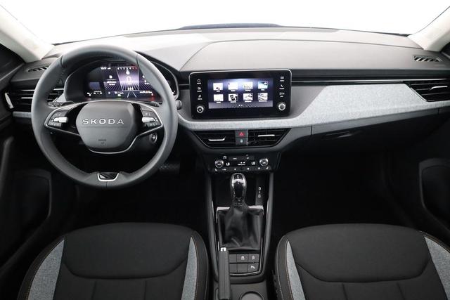 Skoda Kamiq Selection 1.0 TSI DSG Selection, AHK, Matrix, Kamera, Ladeboden, Winter, 16-Zoll 