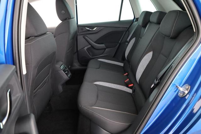 Skoda Kamiq Selection 1.0 TSI DSG Selection, AHK, Matrix, Kamera, Ladeboden, Winter, 16-Zoll 