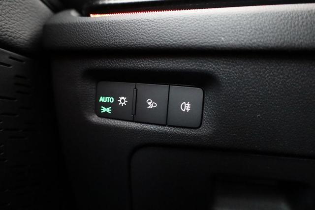 Skoda Octavia Combi 2.0 TSI 195 kW RS DSG, Pano, Standheizung, AHK, Navi, Matrix, Canton, Side, Winter, 5 J.-Garantie 