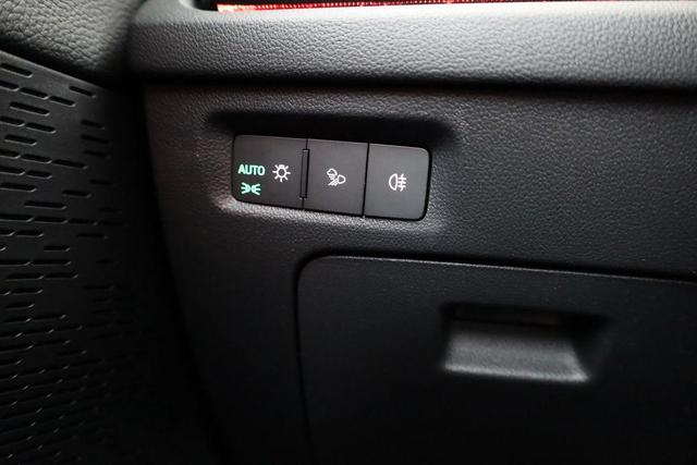 Skoda Octavia Combi 2.0 TSI 195 kW RS DSG, Pano, Standheizung, AHK, Navi, Matrix, Sound, Side, Winter, 5 J.-Garantie 