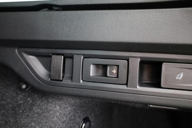 Skoda Octavia Combi 2.0 TSI 195 kW RS DSG, Pano, Standheizung, AHK, Navi, Matrix, Sound, Side, Winter, 5 J.-Garantie 