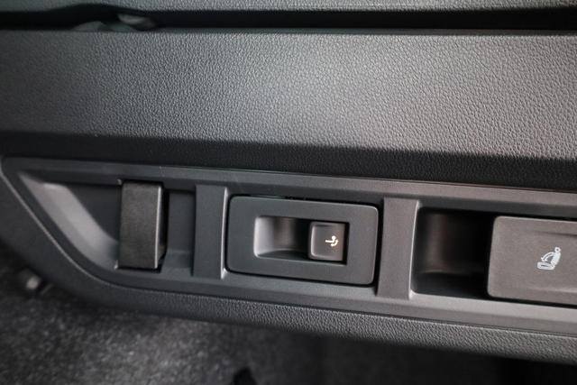 Skoda Octavia Combi 2.0 TSI 195 kW RS DSG, Standheizung, AHK, Navi, Matrix, Side, Winter, 5 J.-Garantie 