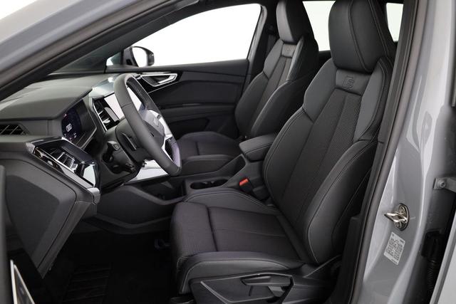 Audi Q4 e-tron 45 basis quattro S-LINE quattro, Navi, Matrix, Side, Kamera, el. Klappe, Winter. 20-Zoll 
