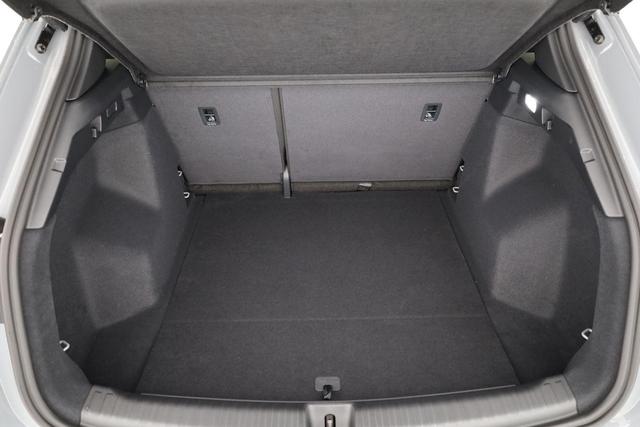 Audi Q4 e-tron 45 basis quattro S-LINE quattro, Navi, Matrix, Side, Kamera, el. Klappe, Winter. 20-Zoll 