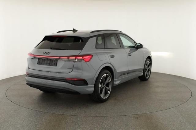 Audi Q4 e-tron 45 basis quattro S-LINE quattro, Navi, Matrix, Side, Kamera, el. Klappe, Winter. 20-Zoll 
