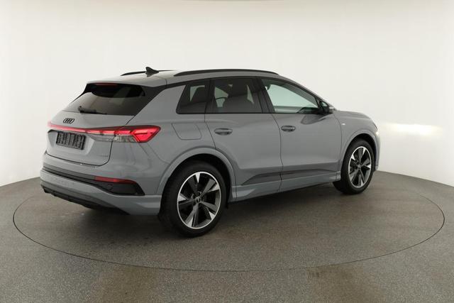 Audi Q4 e-tron 45 basis quattro S-LINE quattro, Navi, Matrix, Side, Kamera, el. Klappe, Winter. 20-Zoll 