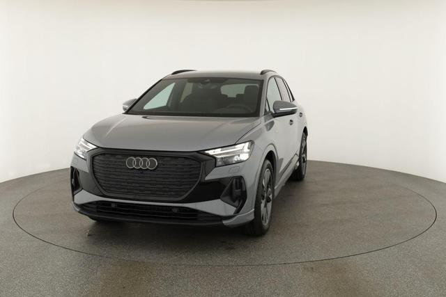 Audi Q4 e-tron 45 basis quattro S-LINE quattro, Navi, Matrix, Side, Kamera, el. Klappe, Winter. 20-Zoll 