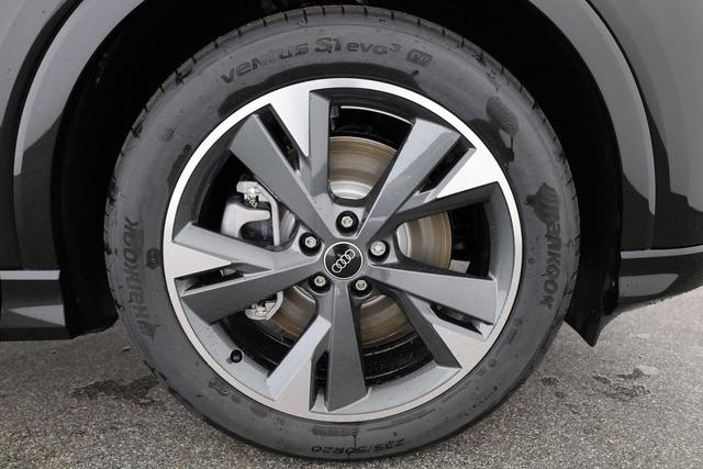 Audi Q4 e-tron 45 basis quattro S-LINE quattro, Navi, Matrix, Side, Kamera, el. Klappe, Winter. 20-Zoll 