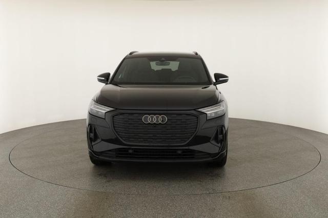 Audi Q4 e-tron 45 basis quattro S-LINE quattro, Navi, Matrix, Side, Kamera, el. Klappe, Winter. 20-Zoll 