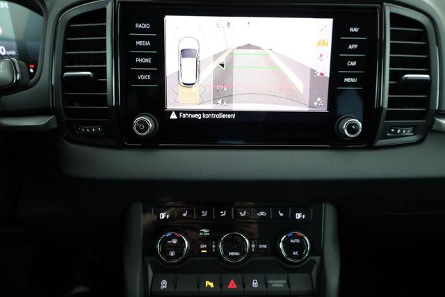 Skoda Karoq Selection 1.5 TSI DSG Selection, AHK, LED, Kamera, Winter, Ladeboden, 4 J.-Garantie 