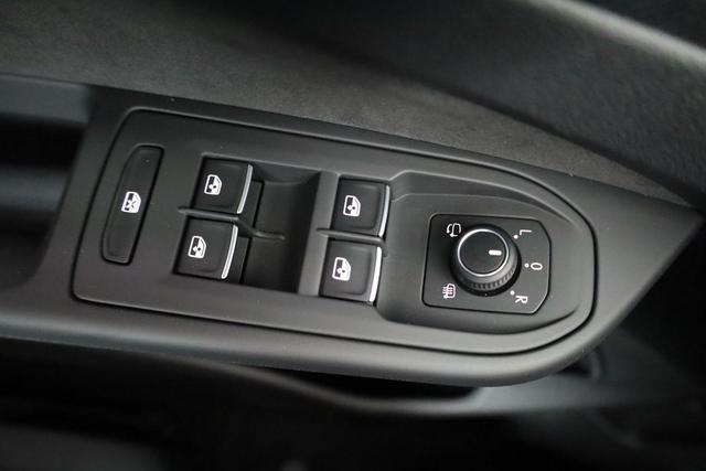 Volkswagen Golf Variant 2.0 TSI 150 kW 4Motion R-Line VIII DSG 4M R-LINE, AHK, easyOpen, LED-Plus, 18-Zoll, 3 J.-Garantie 