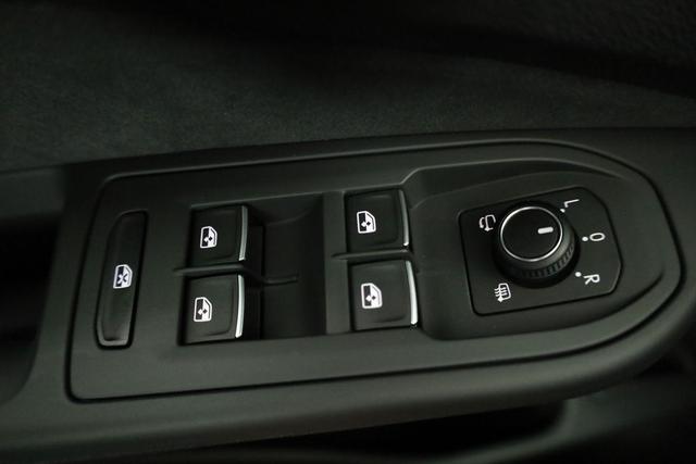 Volkswagen Golf Variant 2.0 TSI 150 kW 4Motion R-Line VIII DSG 4M R-LINE, AHK, easyOpen, LED-Plus, 18-Zoll, 3 J.-Garantie 