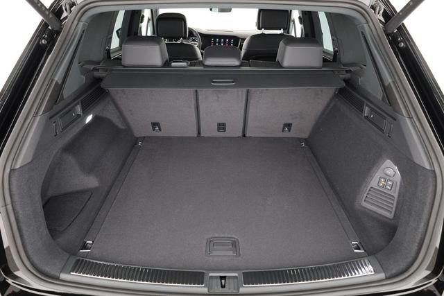 Volkswagen Touareg 3.0 TDI 210 kW 4Motion R-Line Final Edition V6 Black Edition, HuD, Luft, Standheizung, Pano, Dynaudio, Leder, AHK, Navi, Side, Winter, 5 J.-Garantie 