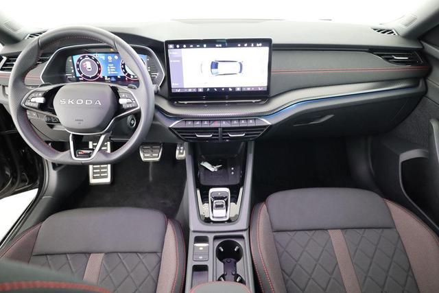 Skoda Octavia Combi 2.0 TSI 195 kW RS DSG, AreaView, Pano, AHK, Navi, Matrix, Side, Winter 