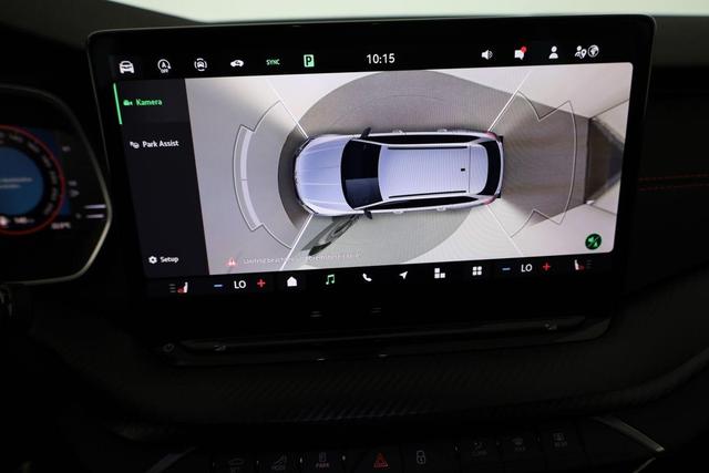Skoda Octavia Combi 2.0 TSI 195 kW RS DSG, AreaView, Pano, AHK, Navi, Matrix, Side, Winter 