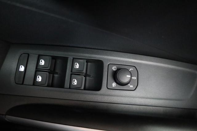 Skoda Fabia Selection 1.0 TSI DSG Selection, LED, Kamera, Side, ACC, Winter, Ladeboden, sofort 