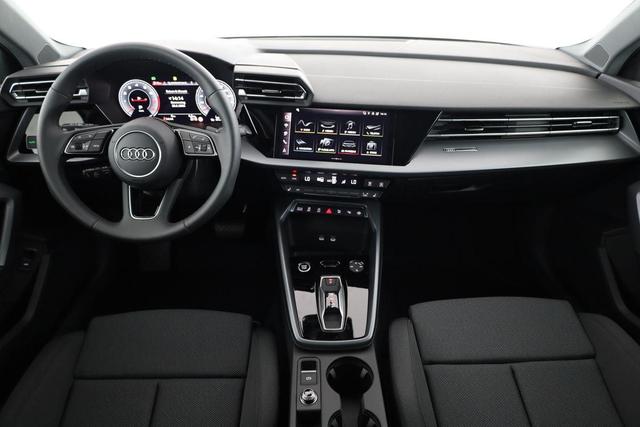 Audi A3 Sportback TFSI 110 kW S line 35 S-tronic S-LINE, AHK, Matrix, Navi, el. Klappe, Kamera, Winter, 3 J.-Garantie 