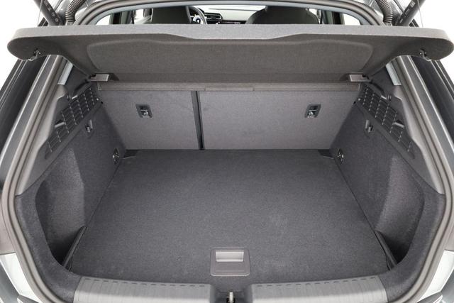 Audi A3 Sportback TFSI 110 kW S line 35 S-tronic S-LINE, AHK, Matrix, Navi, el. Klappe, Kamera, Winter, 3 J.-Garantie 