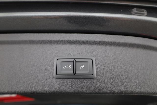 Audi A3 Sportback TFSI 110 kW S line 35 S-tronic S-LINE, AHK, Matrix, Navi, el. Klappe, Kamera, Winter, 3 J.-Garantie 