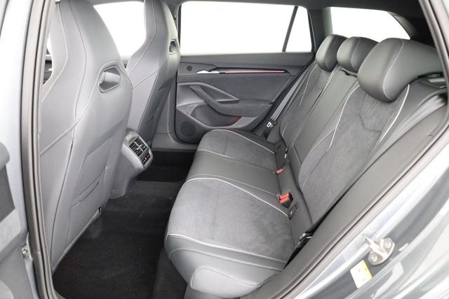 Skoda Superb Combi 2.0 TDI 142 kW 4x4 Sportline DSG Sportline, AHK, Matrix, DCC, 19-Zoll, 5-J Garantie 