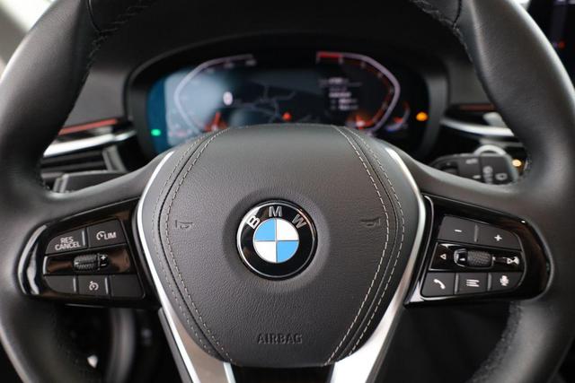BMW 5er Touring 520 i Sport Line 520i Line, Navi, el. Klappe, Shadow, Sitzheizung 