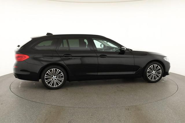BMW 5er Touring 520 i Sport Line 520i Line, Navi, el. Klappe, Shadow, Sitzheizung 