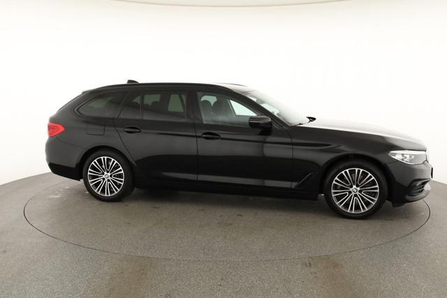 BMW 5er Touring 520 i Sport Line 520i Line, Navi, el. Klappe, Shadow, Sitzheizung 