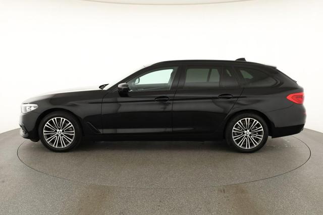 BMW 5er Touring 520 i Sport Line 520i Line, Navi, el. Klappe, Shadow, Sitzheizung 